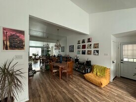 6322 Winton St in Dallas, TX - Building Photo