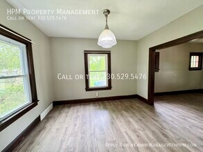 304 Chicago Pl NW in Canton, OH - Building Photo - Building Photo