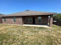 7105 Treaty Oaks Blvd in Granbury, TX - Building Photo - Building Photo