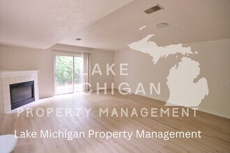 3281 Park Ridge Ln NE in Grand Rapids, MI - Building Photo - Building Photo