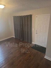 8902 Beulah Church Rd in Louisville, KY - Building Photo - Building Photo