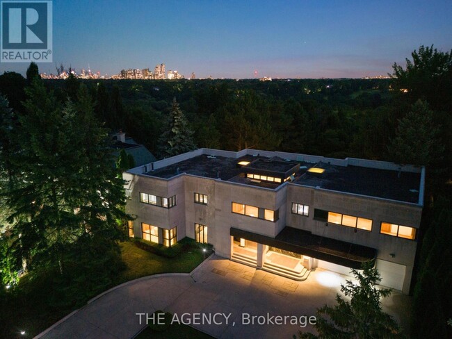 23 Bayview Ridge in Toronto, ON - Building Photo - Building Photo