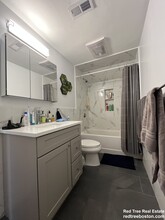 6 Primrose St, Unit 3 in Boston, MA - Foto de edificio - Building Photo