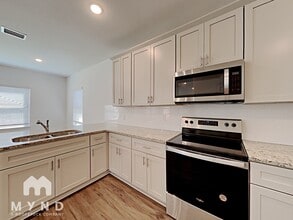 107 Dartmouth Ave in Farmersville, TX - Building Photo - Building Photo