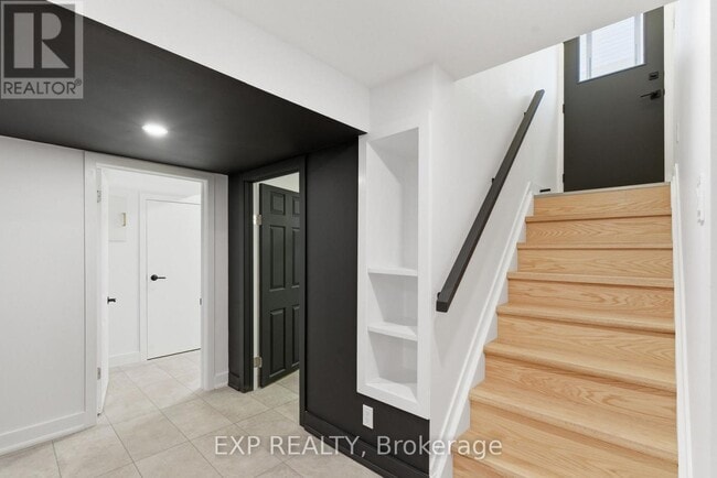 property at 111 Riverside Dr N