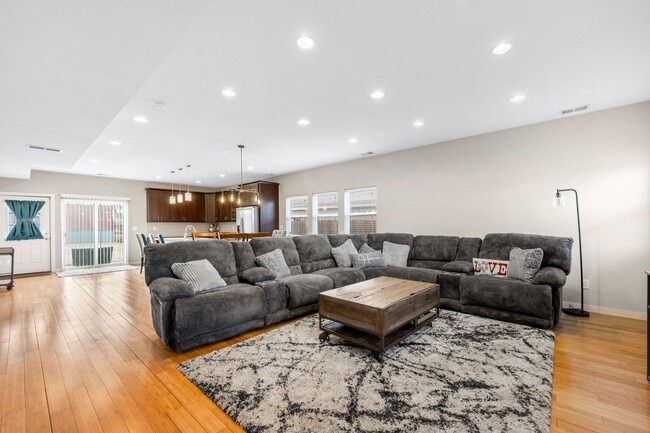 5803 Poplar St in Commerce City, CO - Building Photo - Building Photo