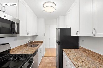 1641 Third Avenue 15H in New York, NY - Building Photo - Building Photo