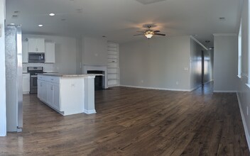 115 Yorkshire Dr in Moncks Corner, SC - Foto de edificio - Building Photo