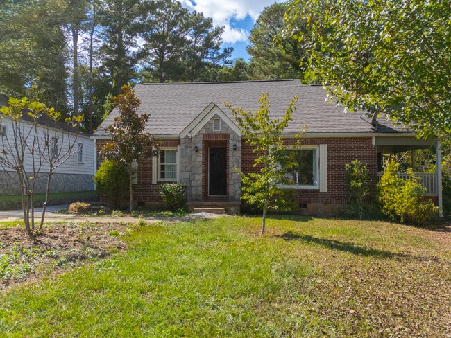 property at 1261 Eastridge Rd SW