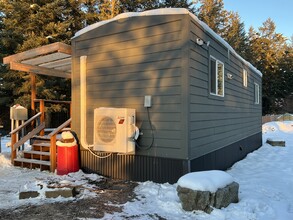 145 N Hilltop Rd, Unit TinyHouse in Columbia Falls, MT - Building Photo - Building Photo