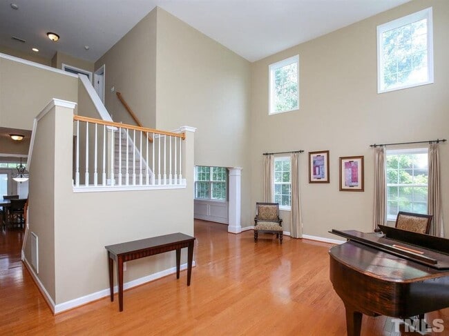 204 Few Cir in Durham, NC - Foto de edificio - Building Photo