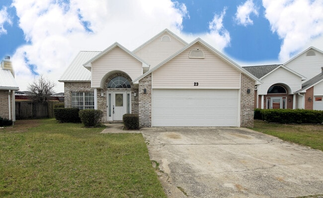 23 Ruby Cir in Mary Esther, FL - Building Photo - Building Photo