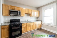 624 N Streeper St photo'