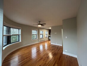 545 Chestnut St, Unit E817-306 in Winnetka, IL - Building Photo - Building Photo