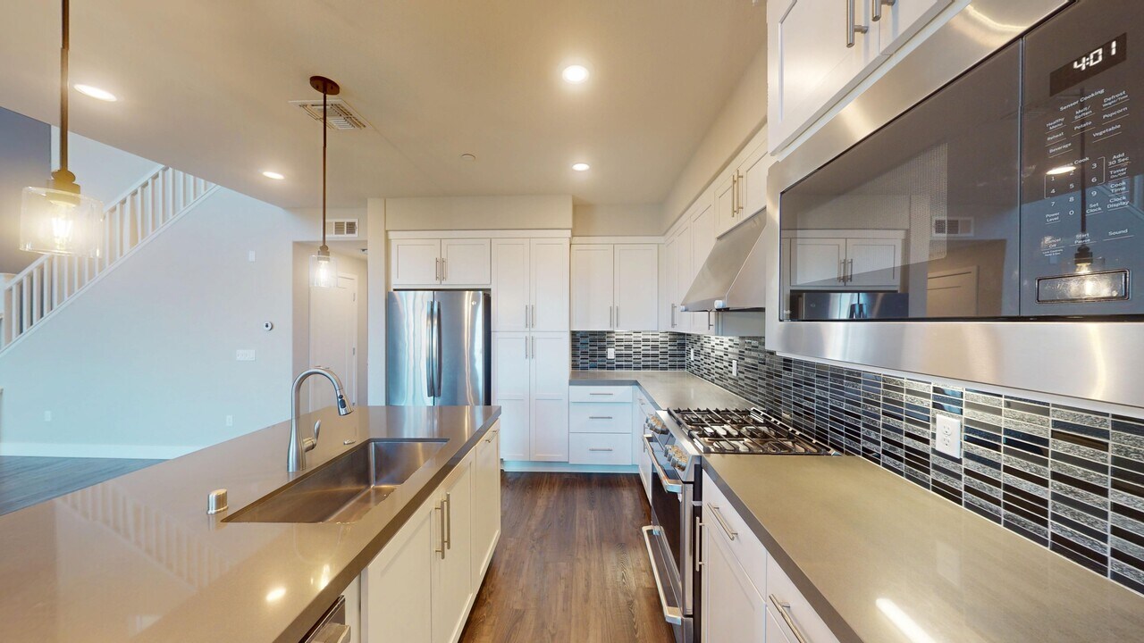 44819 S Grimmer Blvd, Unit 44819 S Grimmer Blvd in Fremont, CA - Building Photo