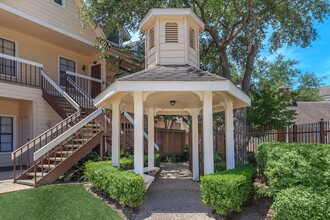 Arbor Point in Houston, TX - Foto de edificio - Building Photo