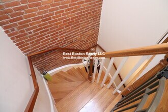 9 Marney St, Unit 3 in Cambridge, MA - Building Photo - Building Photo