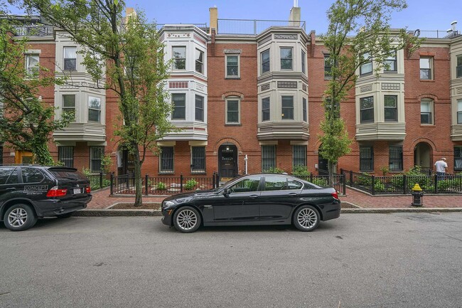 property at 16 Follen St