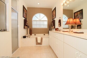 26343 Clarkston Dr in Bonita Springs, FL - Building Photo - Building Photo