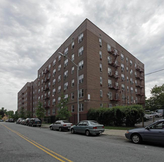 Park Hill II Apartments in Staten Island, NY - Building Photo - Building Photo