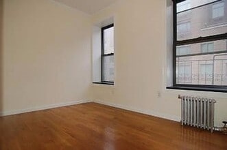 Upper Carnegie Hill adj, Close to E.96th Q: E 100th St btw 2nd/1st Ave 3BR, Elevator, W/D, SS App..., Unit 4B in New York, NY - Foto de edificio - Building Photo