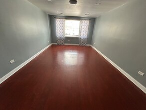 14520 Harvey Ave, Unit 2nd Floor in Harvey, IL - Building Photo - Building Photo