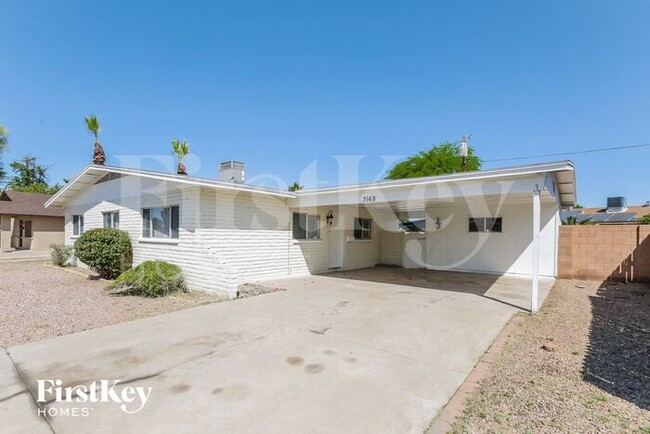 3168 W Altadena Ave in Phoenix, AZ - Foto de edificio - Building Photo