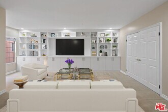 4310 Cahuenga Blvd in Los Angeles, CA - Building Photo - Building Photo