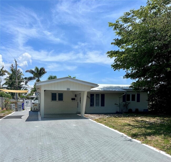 property at 311 SE 8th St