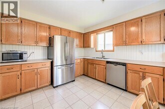 108 Jackpine Pl in Waterloo, ON - Building Photo - Building Photo
