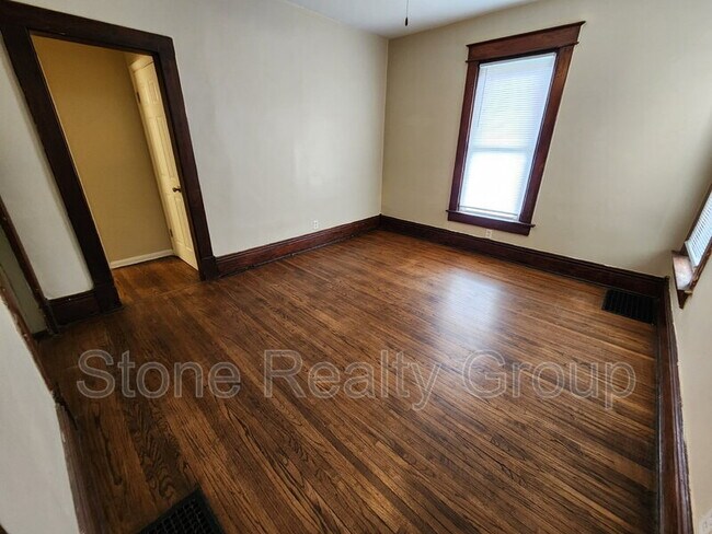 103 S 18th St in Terre Haute, IN - Building Photo - Building Photo