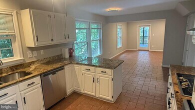 8704 Victory Ln in Potomac, MD - Building Photo - Building Photo