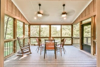 935 Powderbag Creek Rd in Hartwell, GA - Building Photo - Building Photo