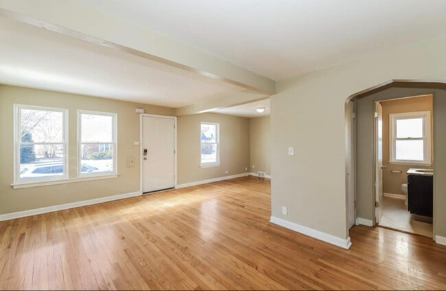 4209 Prairie Ave in Brookfield, IL - Foto de edificio - Building Photo