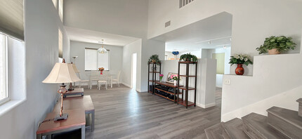 8919 Sierra Linda Dr in Las Vegas, NV - Building Photo - Building Photo