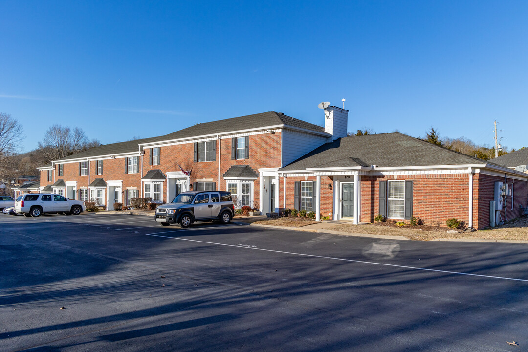 Hickory Hills Condominiums in Ashland City, TN - Building Photo