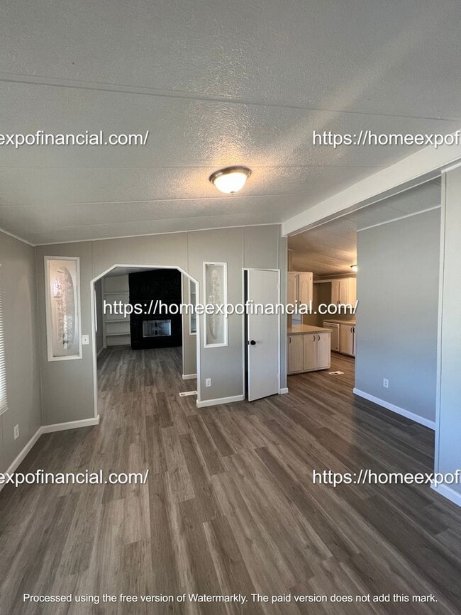 13393 Pierce Ln in Phelan, CA - Building Photo - Building Photo