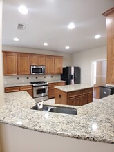 13705 Evening Wind Dr in Pearland, TX - Building Photo - Building Photo