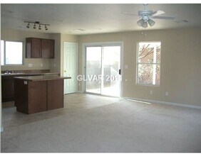 9541 Golden Scots Ct in Las Vegas, NV - Building Photo - Building Photo