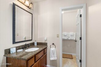 4520 E Horseshoe Rd in Phoenix, AZ - Building Photo - Building Photo