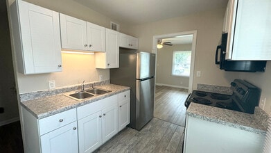 1718 Cass Ave in Evansville, IN - Building Photo - Building Photo