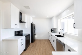 4415 W Carol Ave in Glendale, AZ - Building Photo - Building Photo