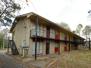 Hilltop Apartments in Memphis, TN - Building Photo - Building Photo