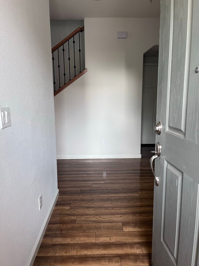 5768 Cornerstone Drive in Riverbank, CA - Building Photo - Building Photo