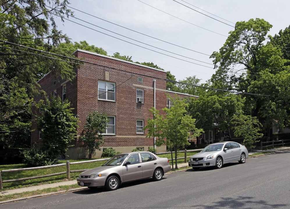 515-585 Castleton Ave in Staten Island, NY - Foto de edificio