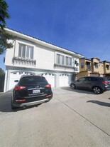 215 E El Portal in San Clemente, CA - Building Photo