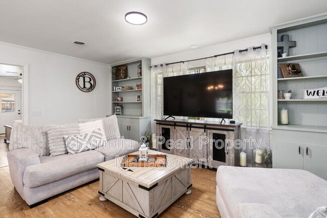 property at 1406 Russell Ave