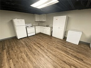 1706 S Sterling Ave in Independence, MO - Building Photo - Building Photo