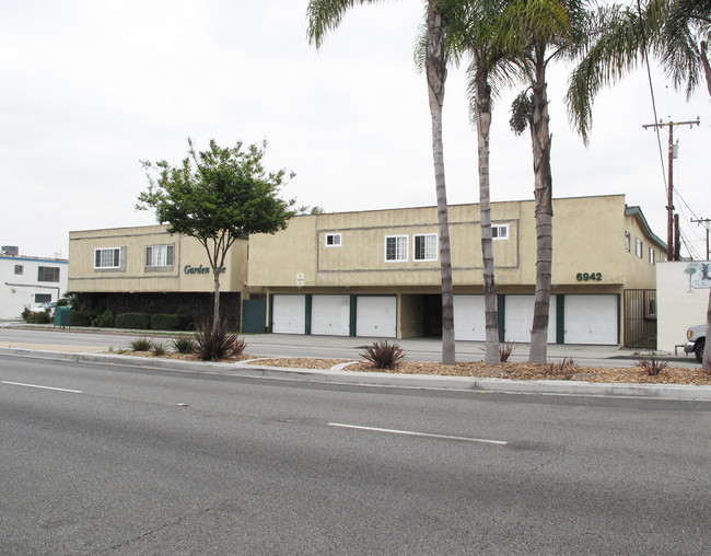 Garden Isle in Long Beach, CA - Foto de edificio - Building Photo