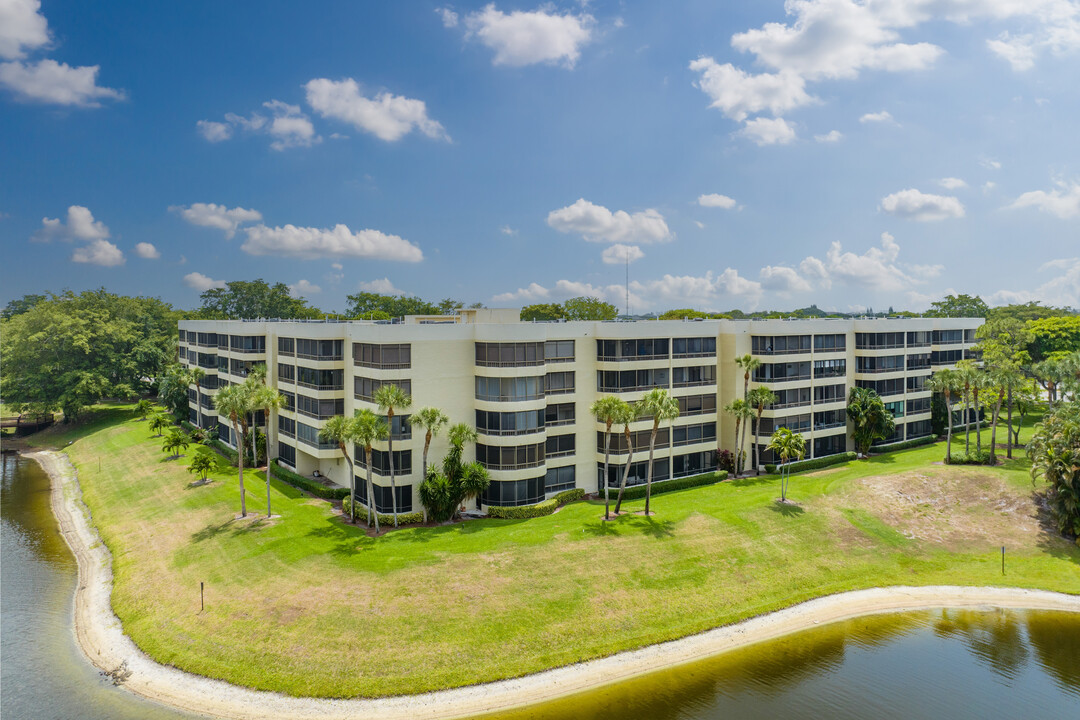 Eastwinds at Crosswinds in Delray Beach, FL - Building Photo